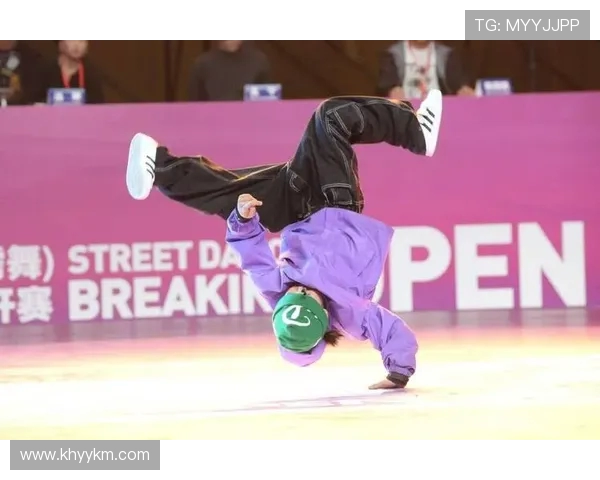 南京街舞队战术解析:如何在街舞竞技中脱颖而出 南京街舞队战术解析:如何在街舞竞技中脱颖而出