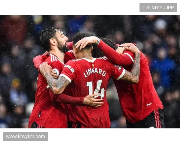 热刺与曼联精彩对决录播回顾分析全场精彩瞬间与战术解读 热刺与曼联精彩对决录播回顾分析全场精彩瞬间与战术解读