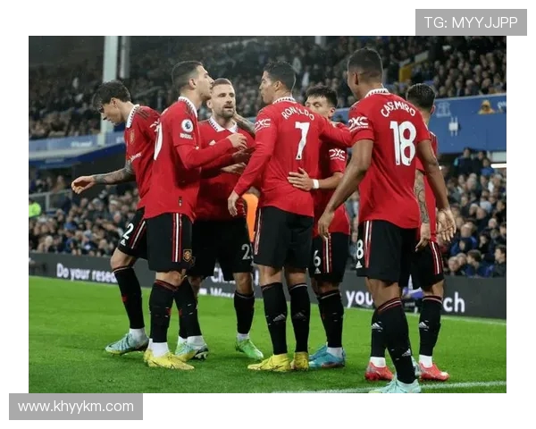 纽卡斯尔联队迎战曼彻斯特联队的激烈对决即将上演 纽卡斯尔联队迎战曼彻斯特联队的激烈对决即将上演