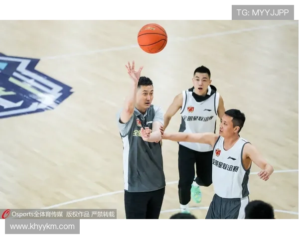 齐麟：从青涩少年到篮球场上的璀璨明星之路